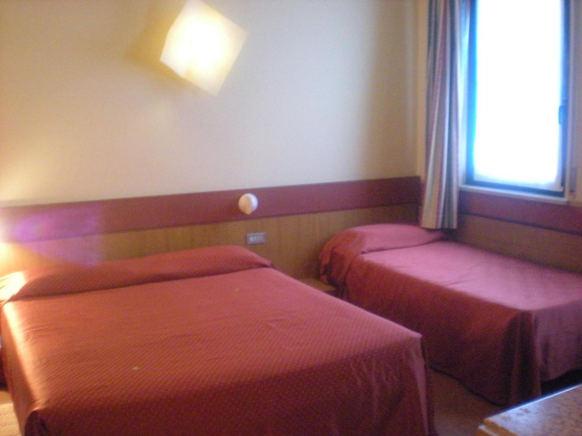 Hotel Roma Bussolengo Eksteriør bilde